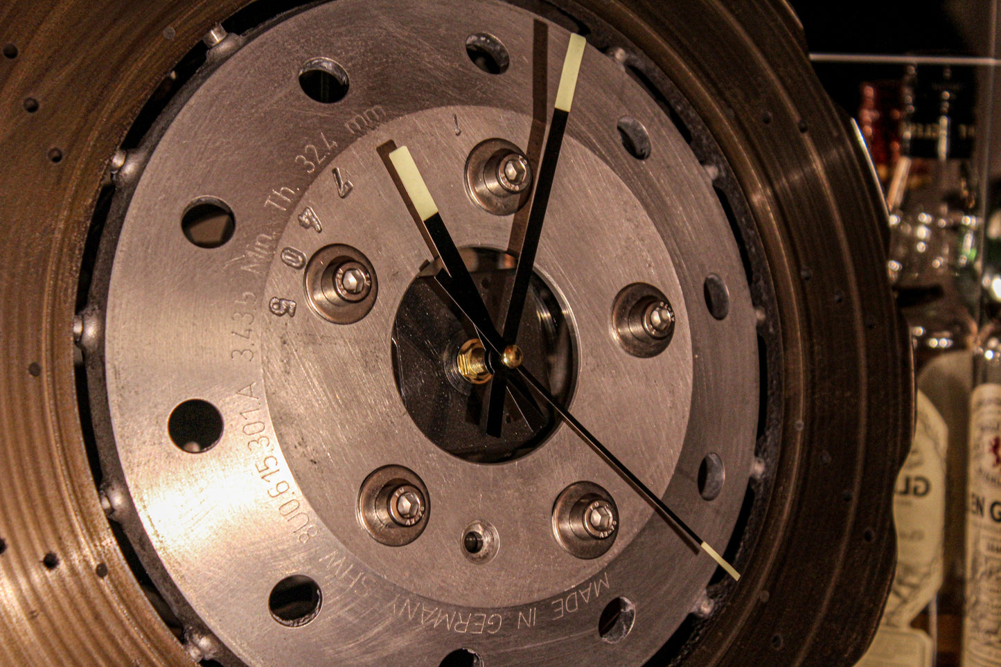 Bremsscheibenuhr - Auto (RS3 x LED- Edition) - Mortal Engines Interior Design