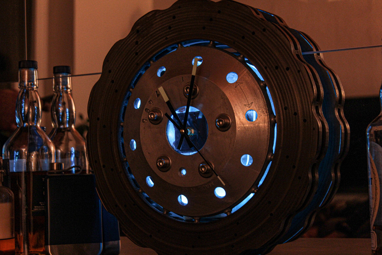 Bremsscheibenuhr - Auto (RS3 x LED- Edition) - Mortal Engines Interior Design