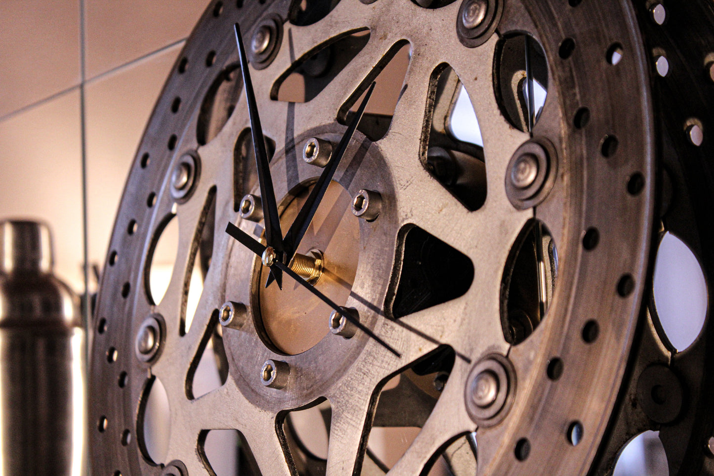 Bremsscheibenuhr - Motorrad (Classic Edition 2.0) - Mortal Engines Interior Design