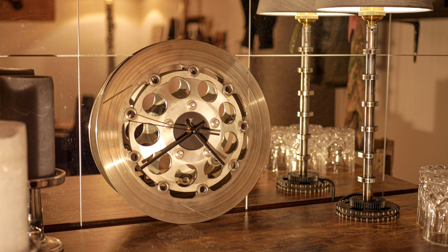 Bremsscheibenuhr - Motorrad (Classic Edition 4.0) - Mortal Engines Interior Design