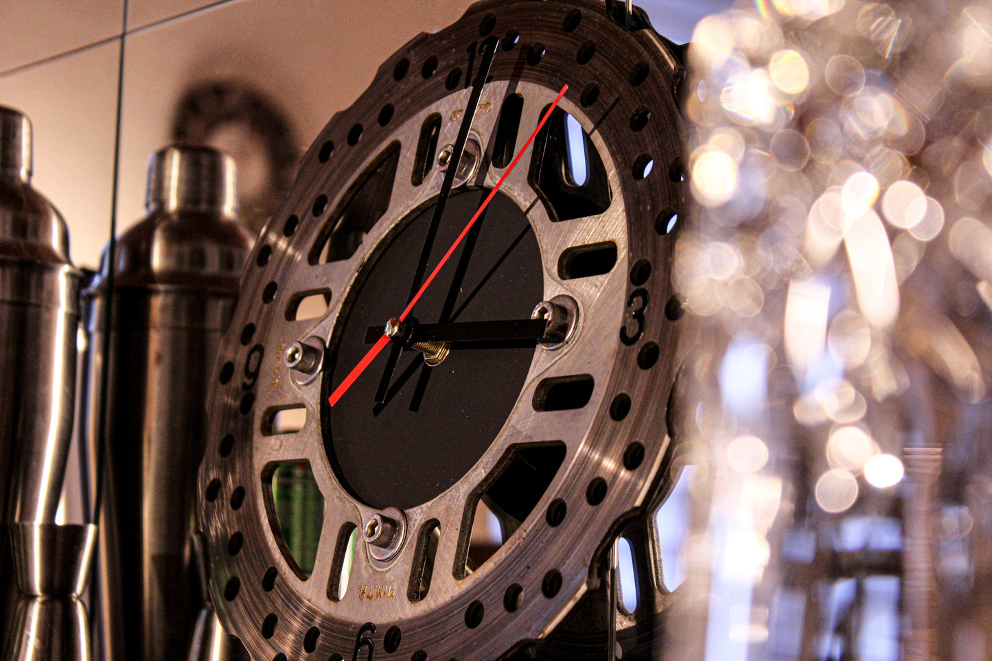 Bremsscheibenuhr - Motorrad (Kawa - Edition) - Mortal Engines Interior Design