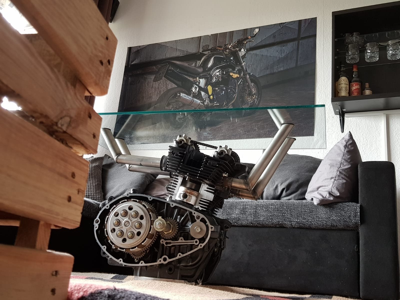 Motorrad Tisch - Zweizylinder (Suzuki)