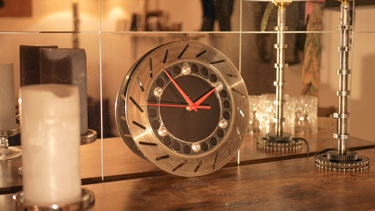 Bremsscheibenuhr - Motorrad (Sport Edition) - Mortal Engines Interior Design