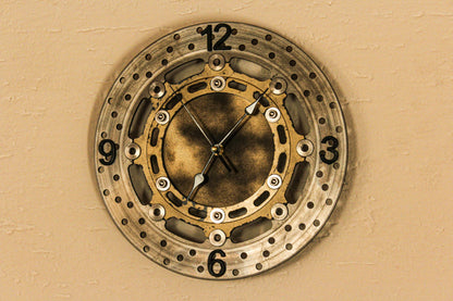 Bremsscheibenuhr - Motorrad (Vintage Edition) - Mortal Engines Interior Design